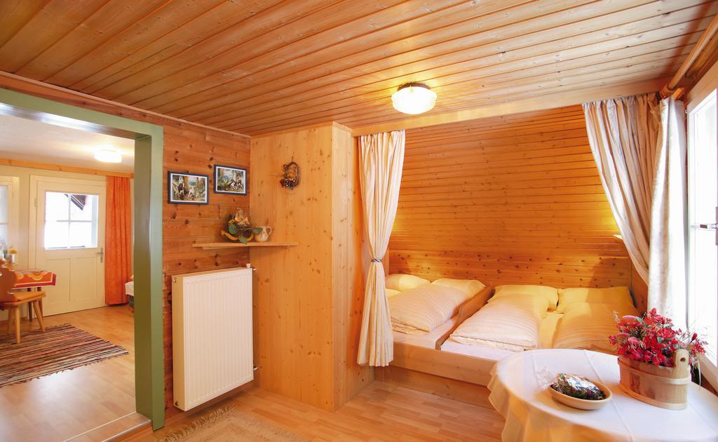 Grossmitt Villa Pertisau Rum bild